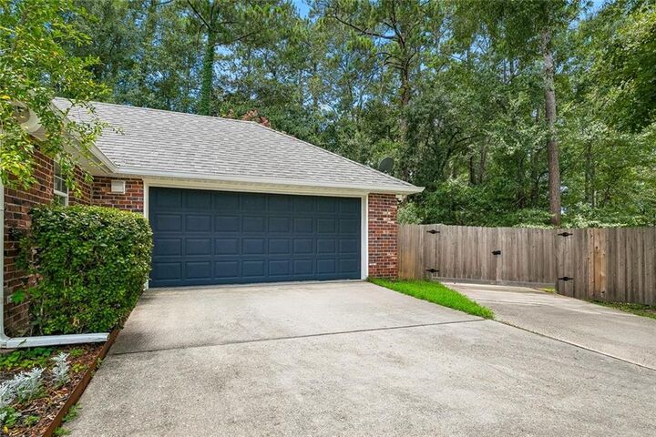 Property Photo:  302 Vireo Drive  LA 70448 
