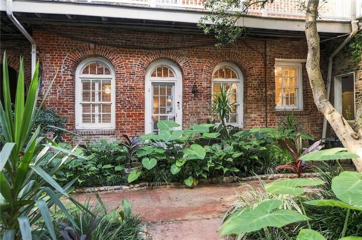 Property Photo: 921 Chartres Street 3 LA 70116