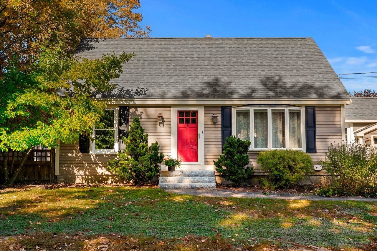 Property Photo: 8 New Road NH 03045