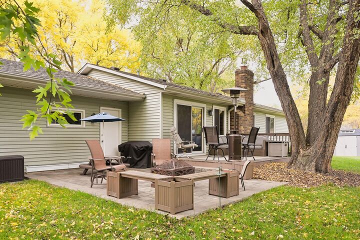 Property Photo: 1701 James Place MN 55337