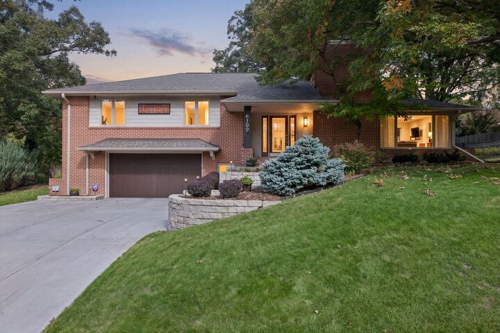 Property Photo: 6100 Idylwood Drive MN 55436