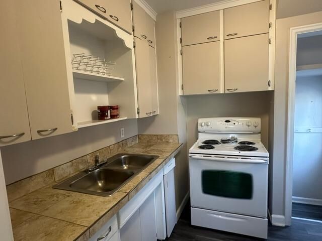 Property Photo: 213 14th Street NW MN 56601