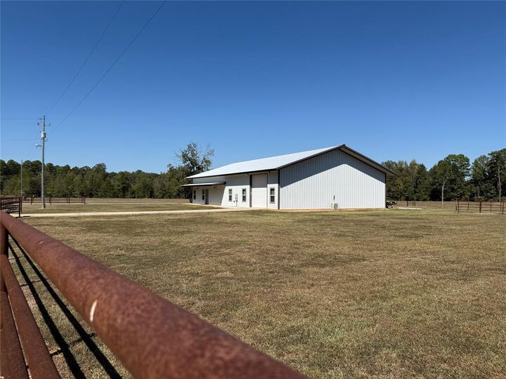 Property Photo:  109 Dutch John Road  LA 71064 