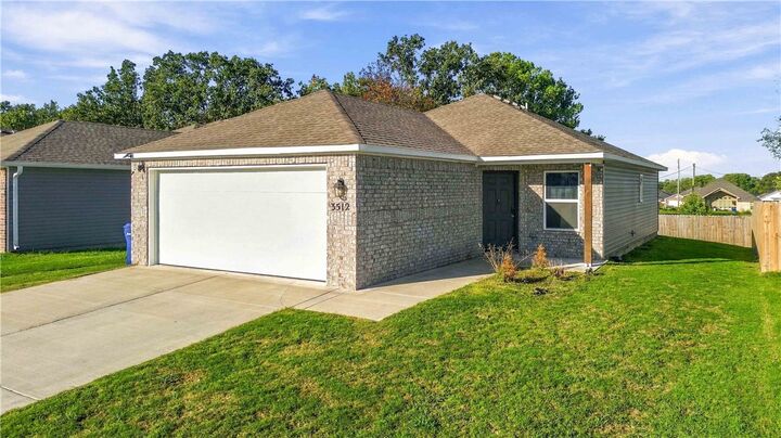Property Photo:  3512 N Hariet Drive  AR 72761 