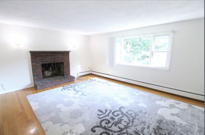 Property Photo:  1185 Boylston 2  MA 02464 