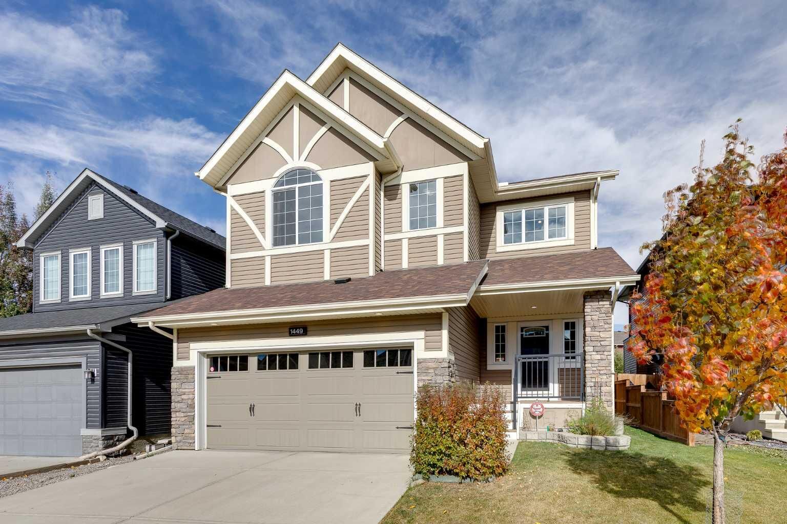 Property Photo:  1449 Ravenscroft Avenue SE  AB T4A 0L7 