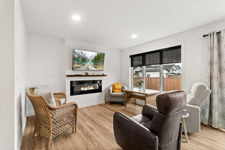 Property Photo:  32 Iron Gate Boulevard  AB T4S 0T6 