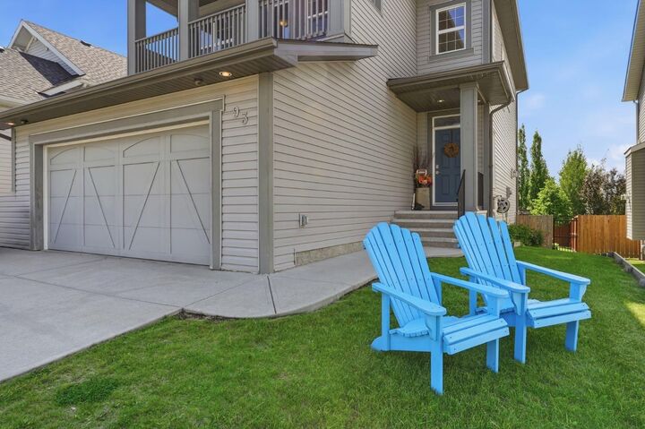 Property Photo: 93 Heritage Hill AB T4C 0L3