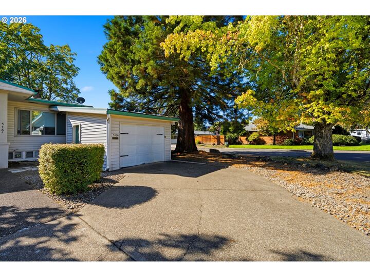 Property Photo: 548 NW 18th St OR 97128