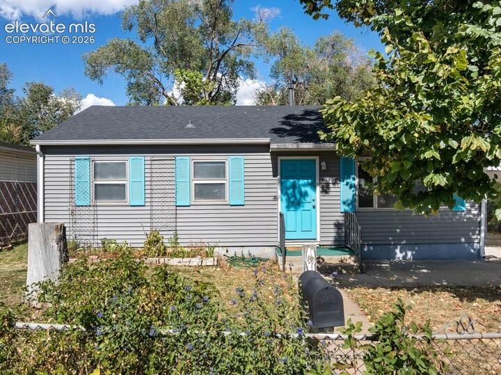 Property Photo:  410 Lynn Avenue  CO 80905 