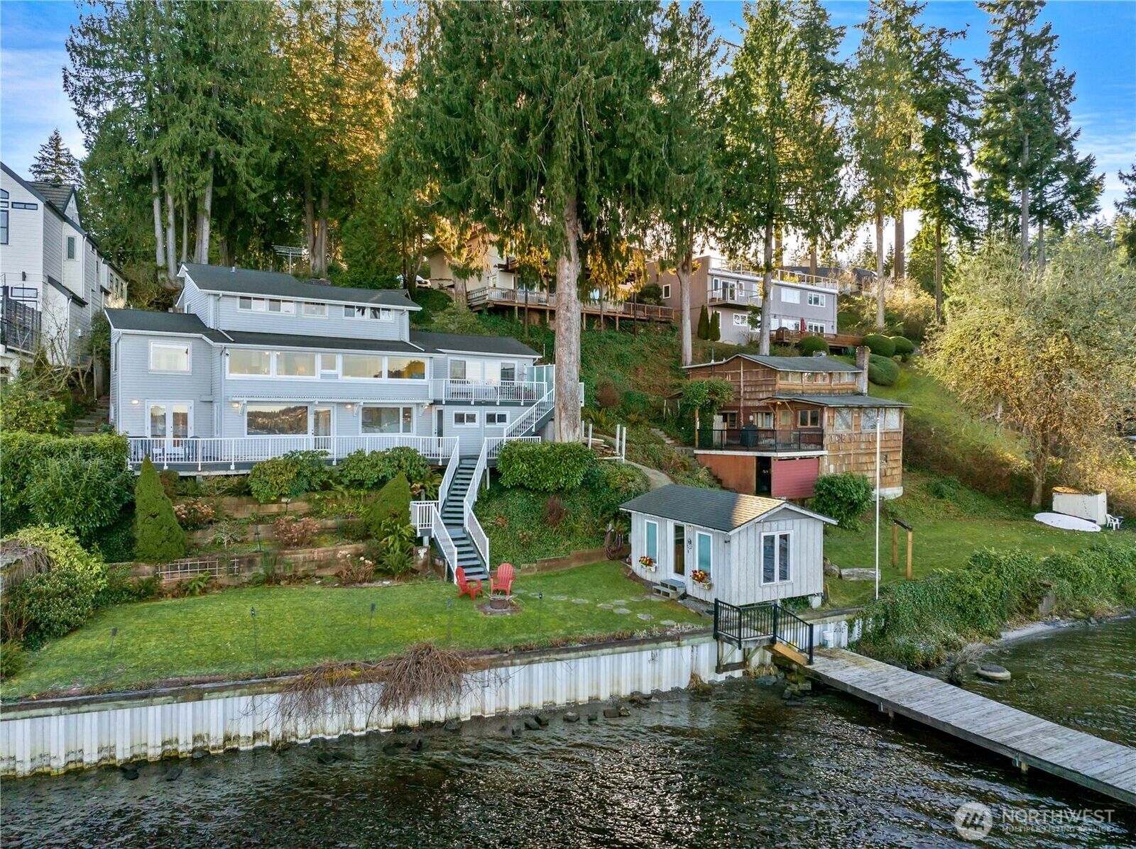Property Photo: 18166 SE 41st Place WA 98027