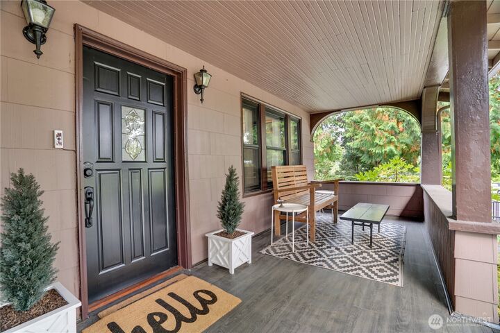 Property Photo: 11457 Glendale Way S WA 98168
