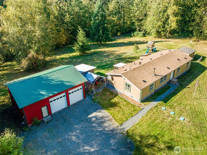 Property Photo:  10811  138th Street NE  WA 98223 