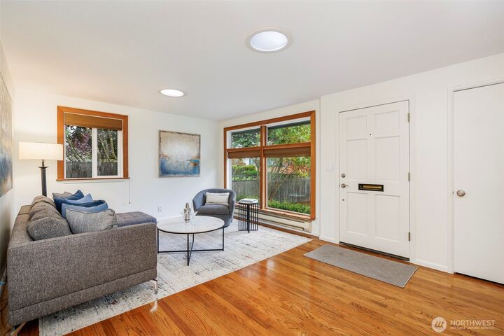 Property Photo:  7529  31st Avenue SW  WA 98126 