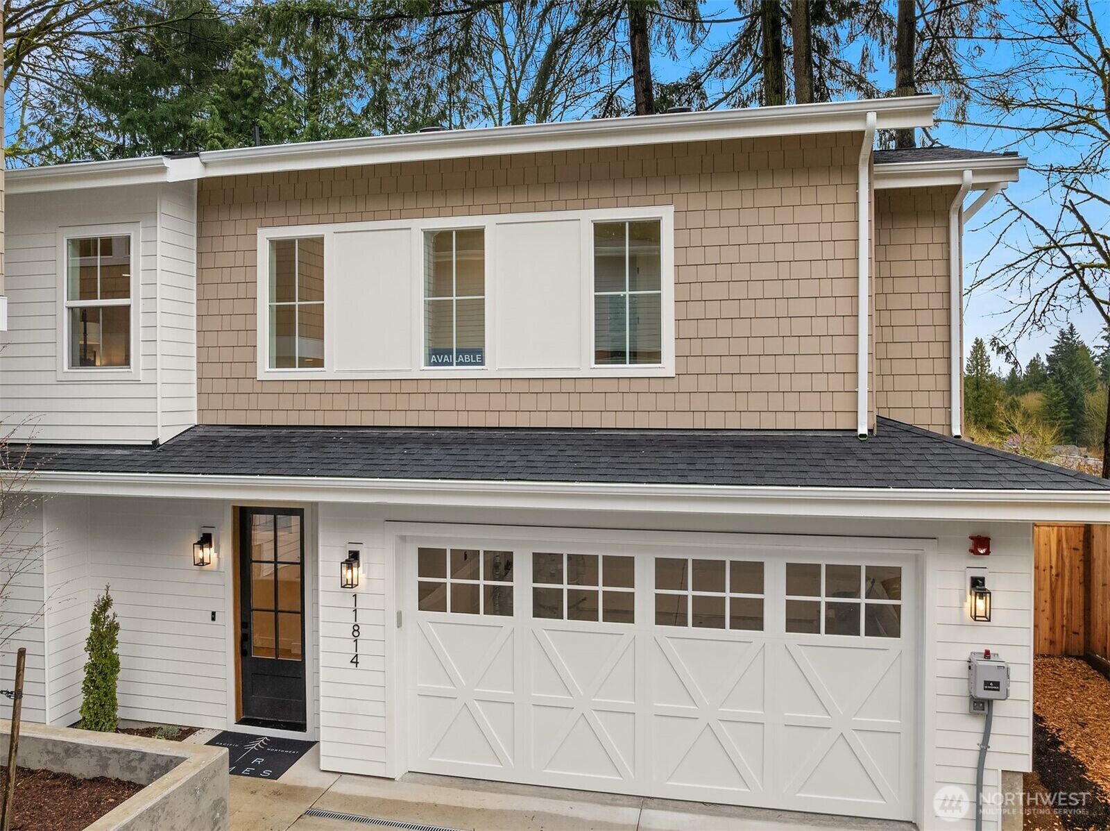 Property Photo:  11814 NE 103rd Place  WA 98033 