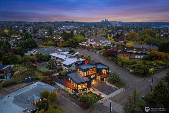 Property Photo:  6203  52nd Avenue S  WA 98118 