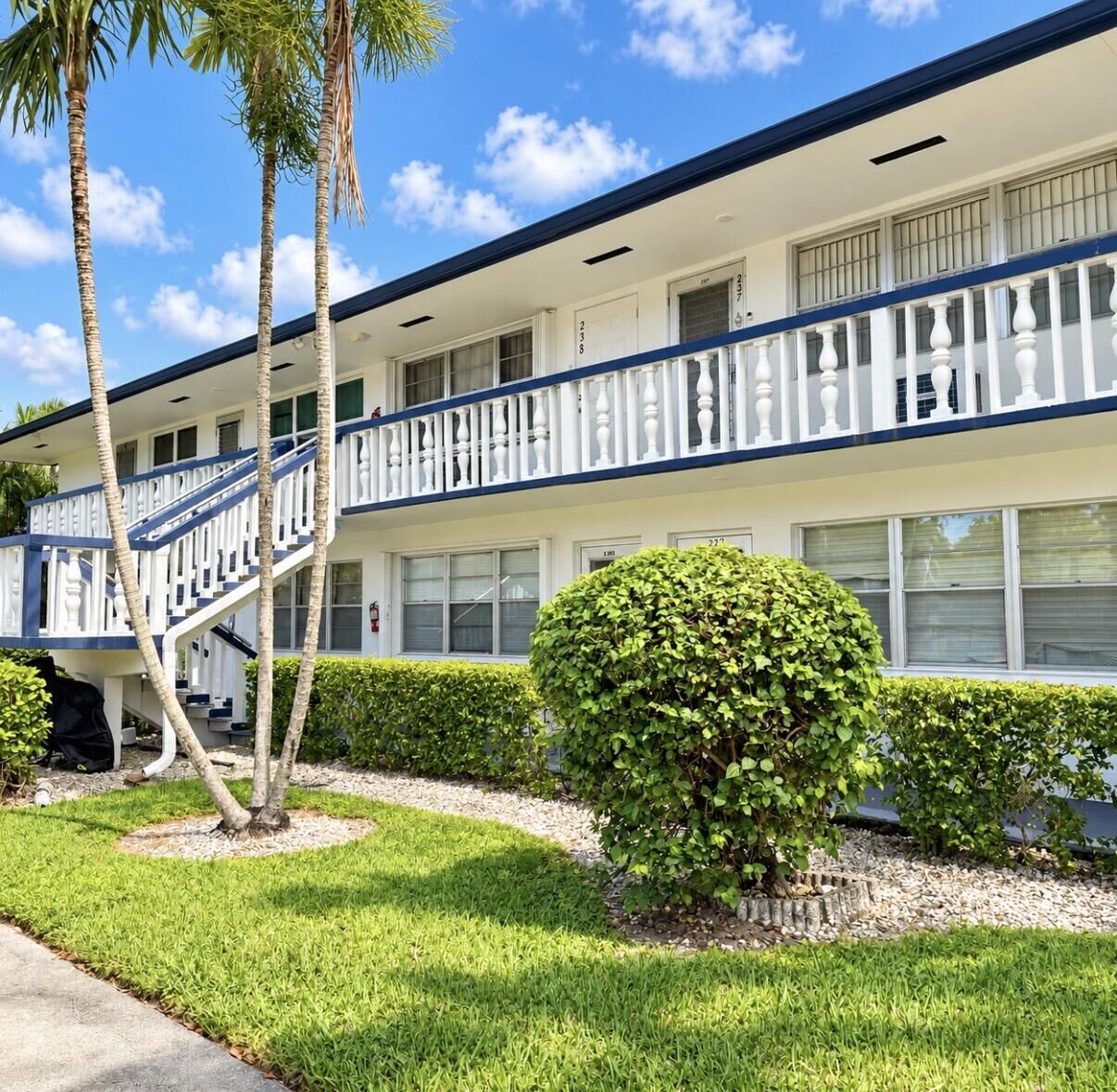 Property Photo: 228 Northampton L 228 FL 33417