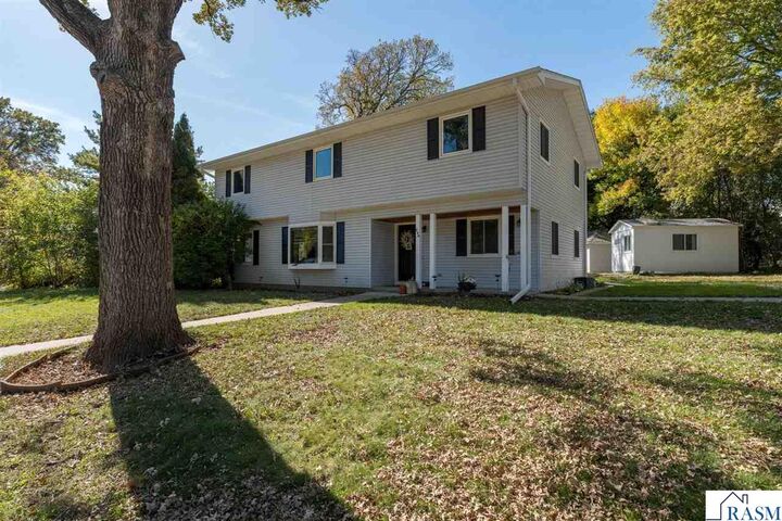 Property Photo:  728 Winona Street  MN 56001 