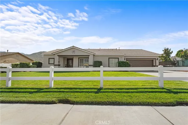 Property Photo:  1424 Charles St  CA 92220 