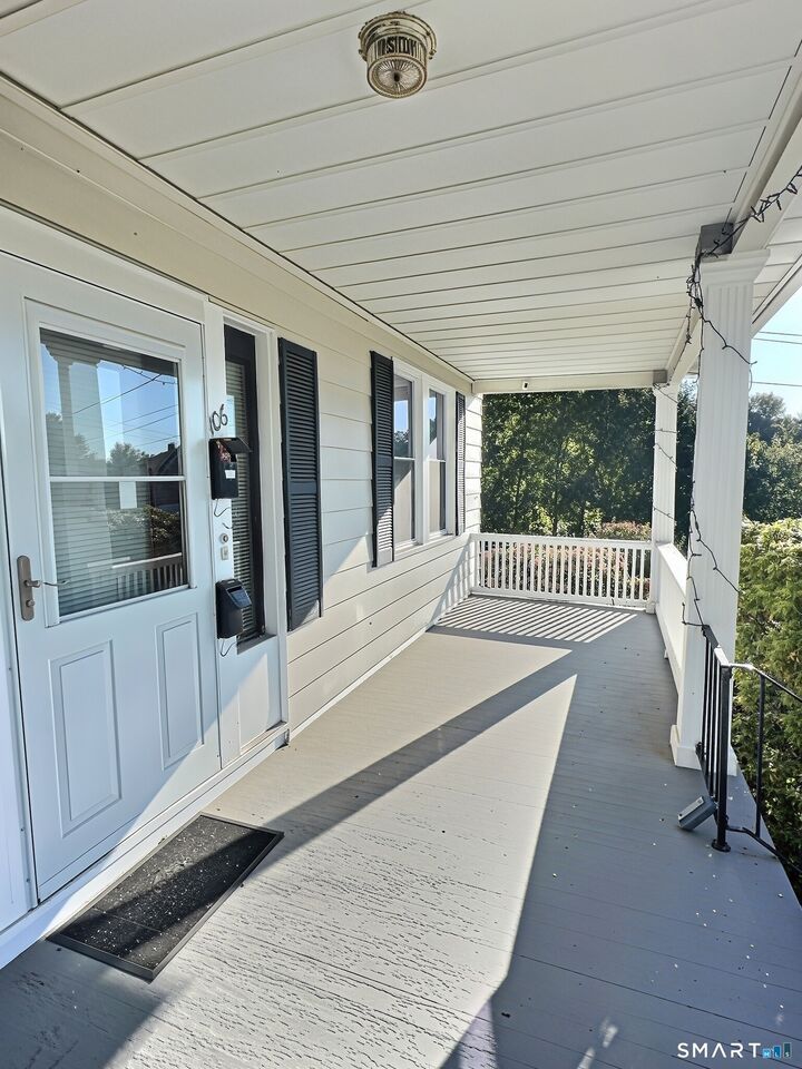 Property Photo:  106 Myrtle Avenue 1  CT 06401 