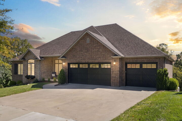 Property Photo: 3312 W Bluffview Street MO 65810