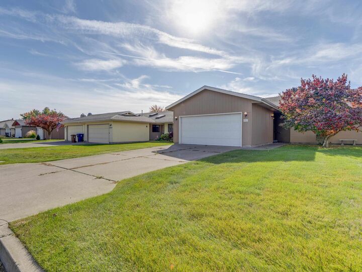 Property Photo:  6911 N Hamilton St  WA 99208 