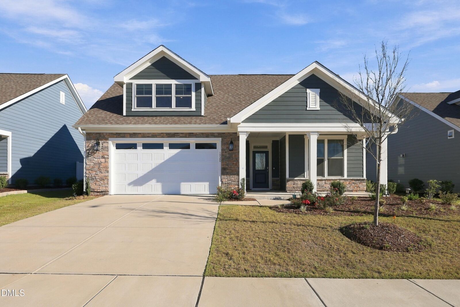 Property Photo: 1720 Pinecliff Court NC 27526
