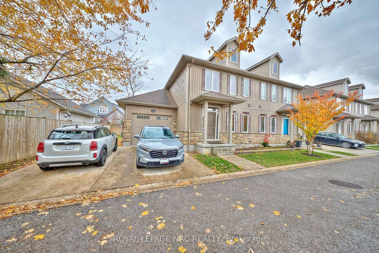Property Photo:  608 Simcoe Street 5  ON L0S 1J0 