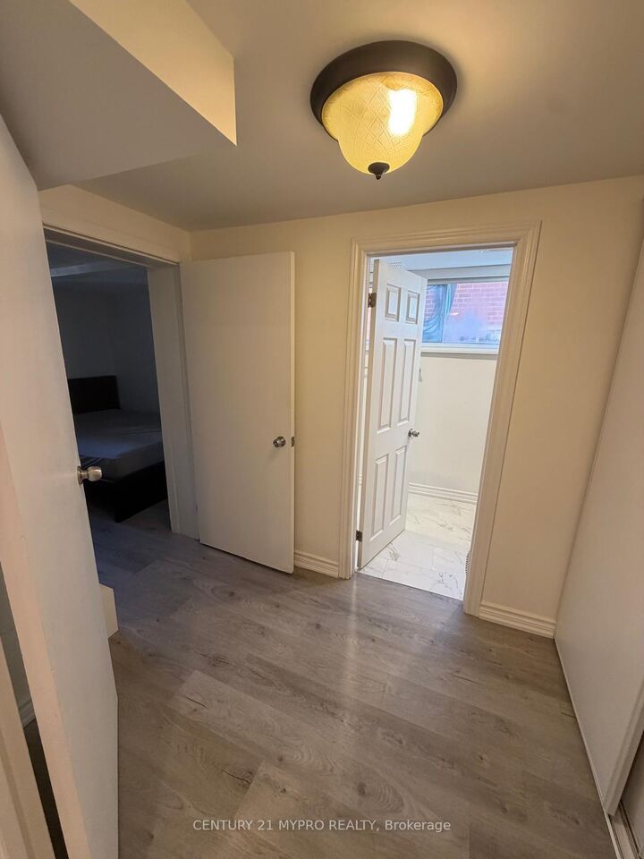 Property Photo:  141 Henderson Avenue Bsmt  ON L3T 2L6 
