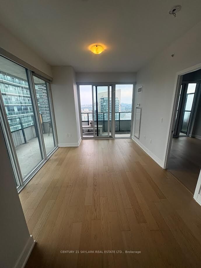Property Photo:  20 Shore Breeze Drive 3503  ON M8V 0C7 