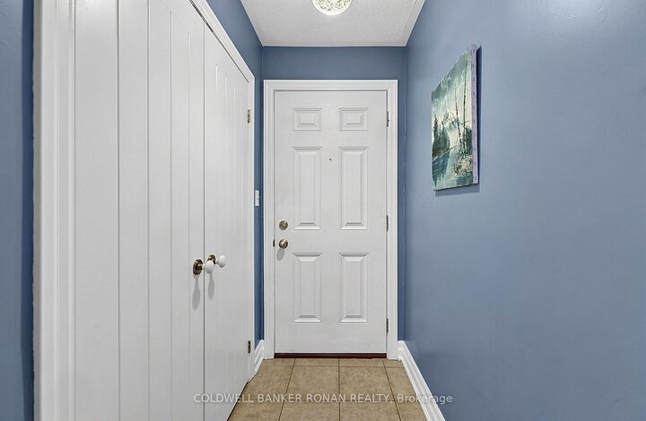Property Photo:  72 Queen Street  ON L9R 1L1 