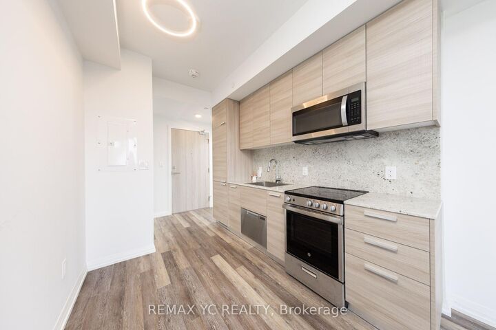 Property Photo:  75 Canterbury Place 2110  ON M2N 0L2 