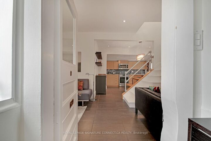 Property Photo:  7 Ways Lane  ON M6J 2E8 