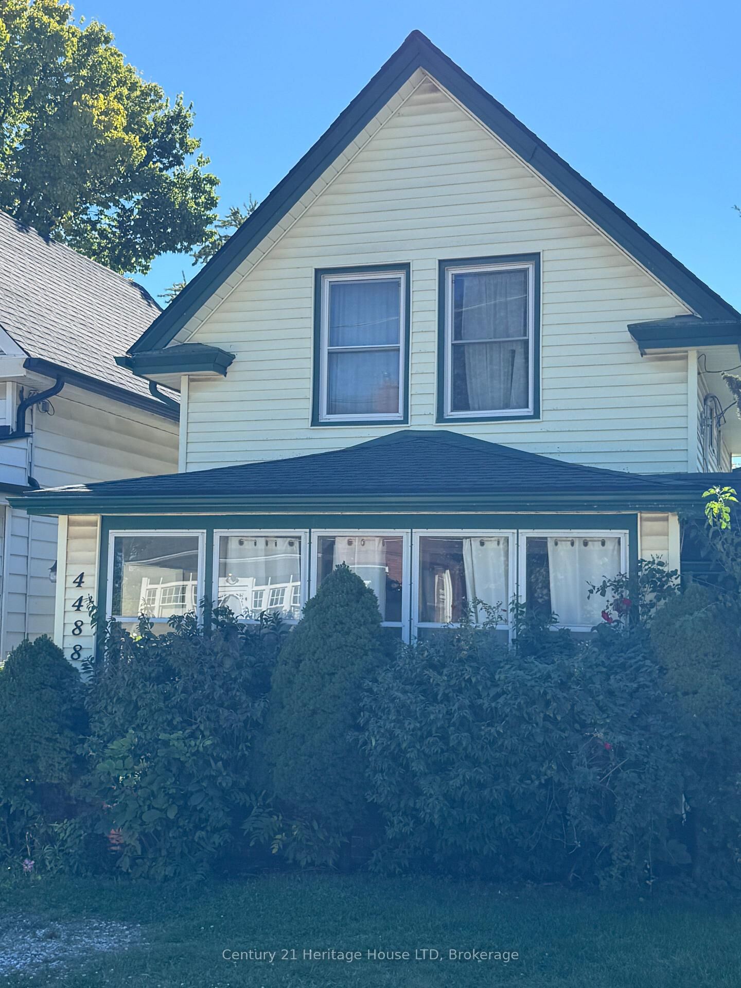 Property Photo:  4488 Eastwood Crescent  ON L2E 1A9 