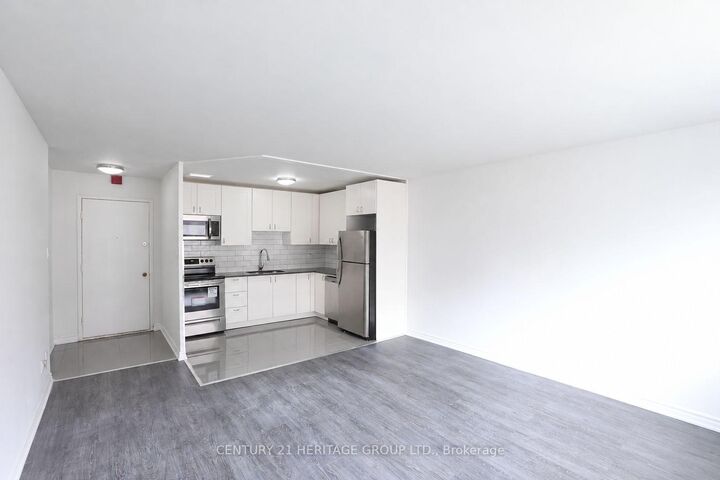 Property Photo:  3101 Eglinton Avenue E 211  ON M1J 2G4 
