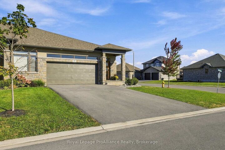 Property Photo:  18 Covington Crescent  ON K8N 0L1 