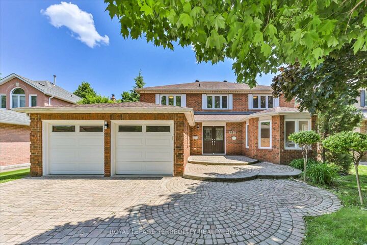 Photo de la propriété: 2216 Dunvegan Avenue ON L6J 6P7