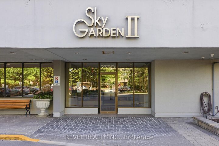Property Photo:  2330 Bridletowne Circle Ph06  ON M1W 3P6 