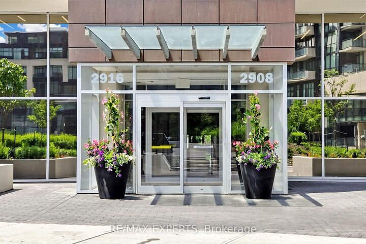 Property Photo: 2916 Highway 7 Road 1505 ON L4K 0K6