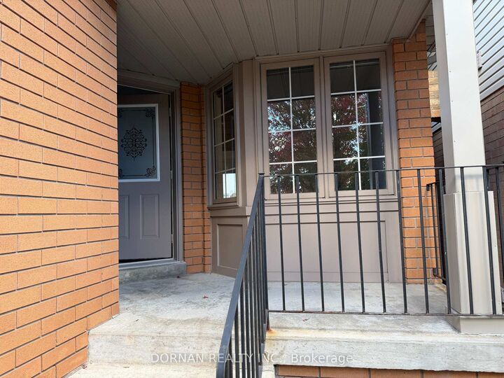 Property Photo:  76 Greengrove Way  ON L1R 2N4 