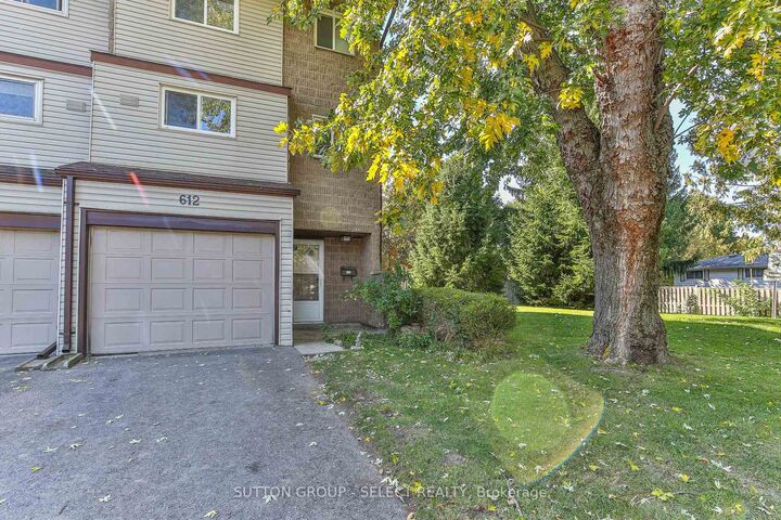 Property Photo:  612 Wilkins Street  ON N6C 4Z4 