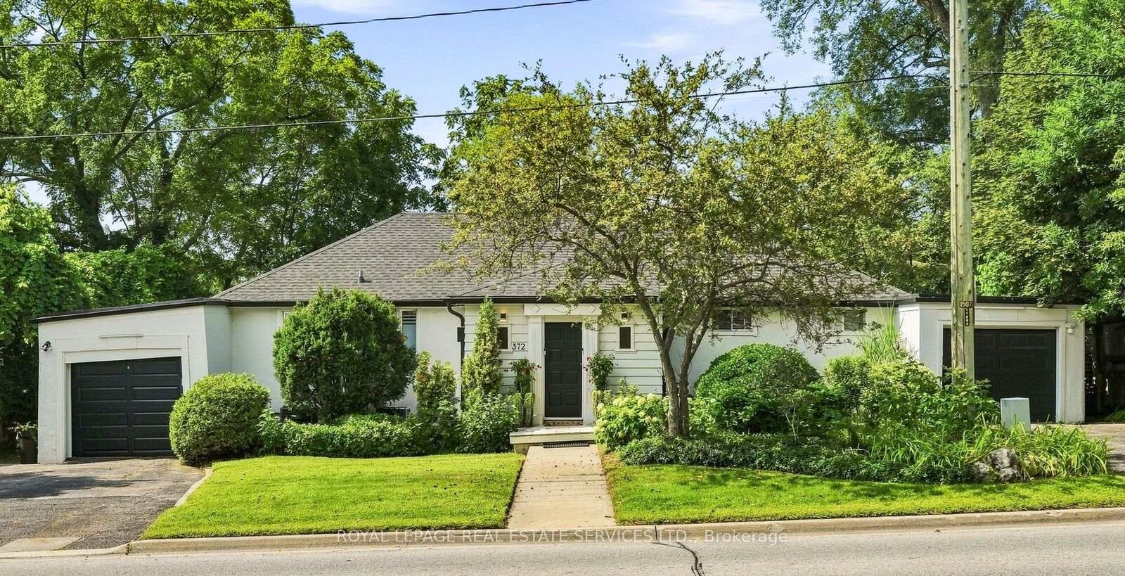 Property Photo:  372 Trafalgar Road  ON L6J 3H5 