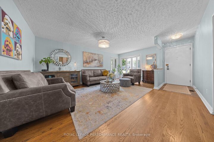 Property Photo:  2177 Bingham Street  ON K1G 2V6 