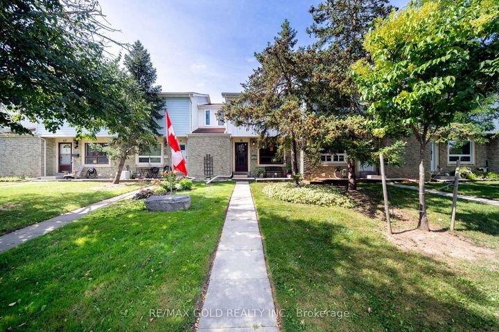 Property Photo:  6540 Falconer Drive 45  ON L5N 1M1 