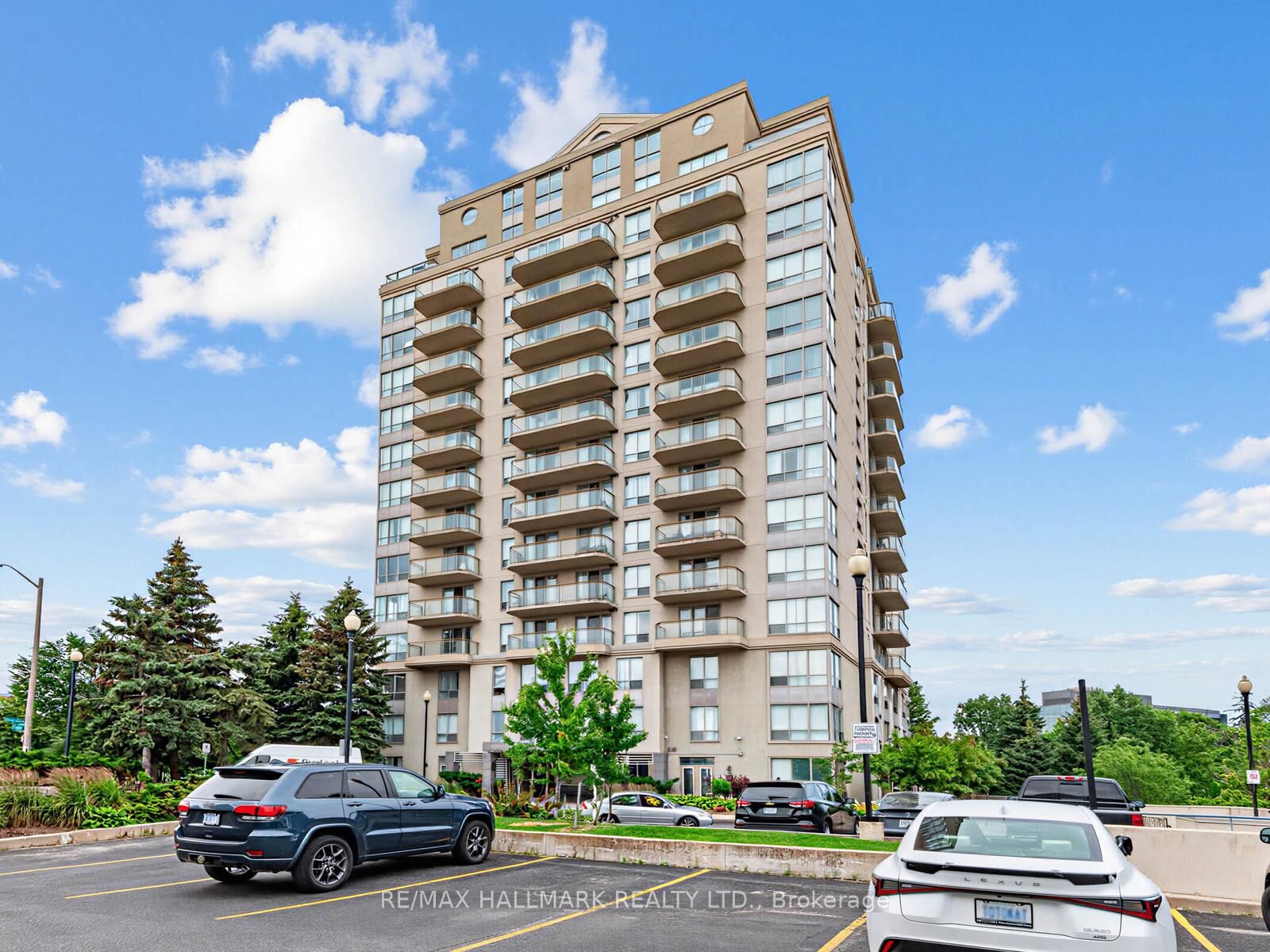 Property Photo:  399 South Park Road 1102  ON L3T 7W6 