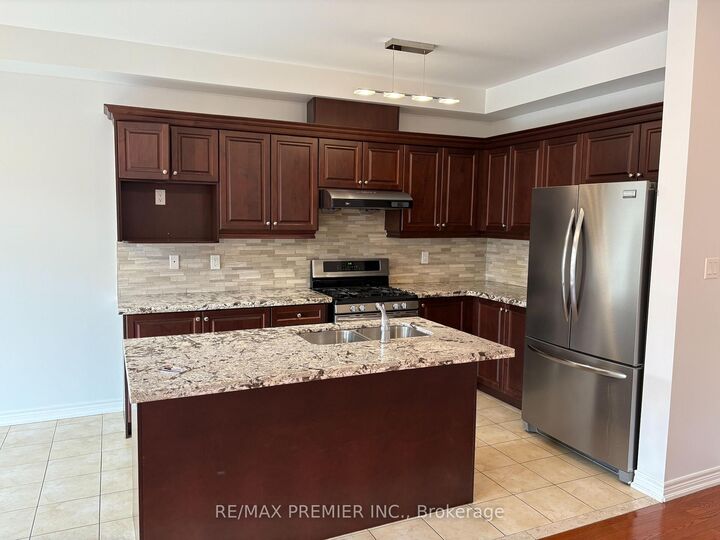 Property Photo: 37 Via Toscana N/A ON L4H 3V5
