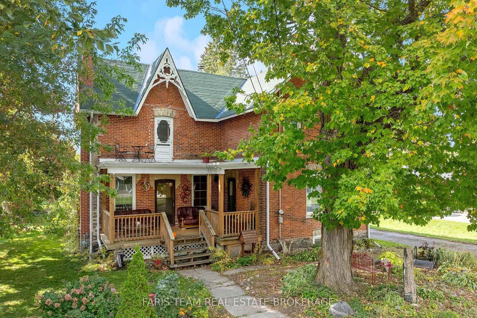 Property Photo:  10 Eplett Street  ON L0K 1E0 