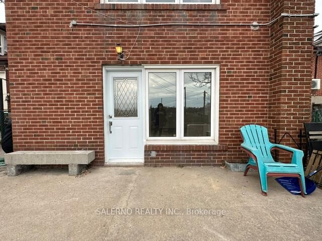 Property Photo:  23 Redhill Avenue Lower  ON M6E 2C2 
