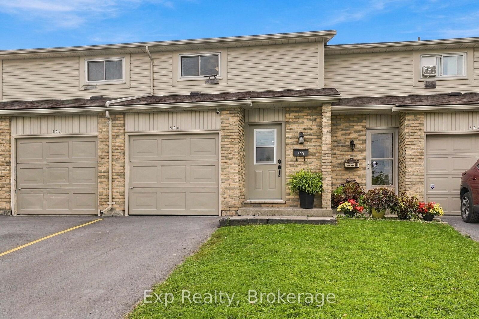 Photo de la propriété:  50 Cascade Boulevard  ON K8P 4W1 