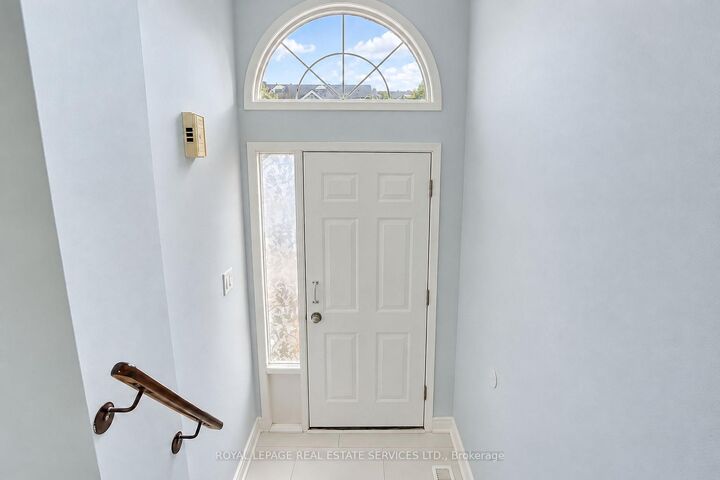 Property Photo:  10 Reidmount Avenue 10  ON M1S 1B2 